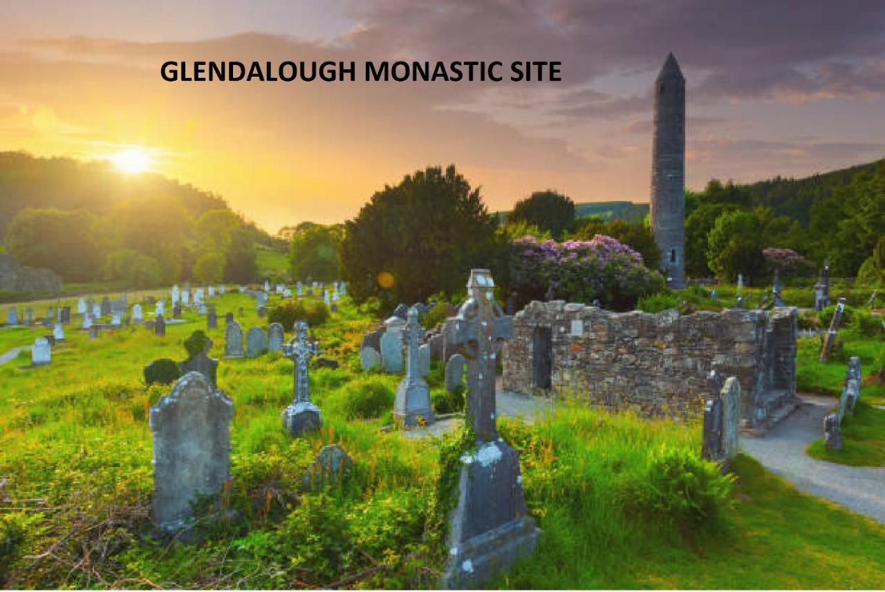 Glendalough Scenery Farmhouse Roundwood Exteriör bild